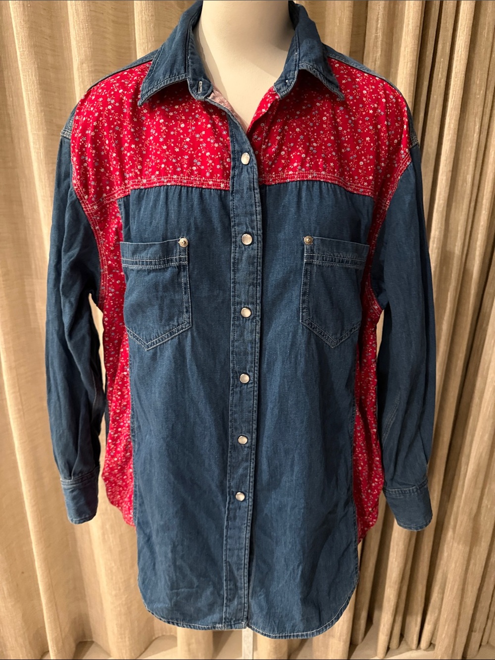 Banana Republic Oversized Blue Denim and Red Floral Snap Down Shirt Sz S